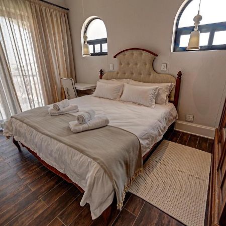 Lagoon Suites Guesthouse Cc Walvis Bay Bagian luar foto