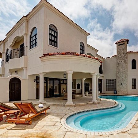 Lagoon Suites Guesthouse Cc Walvis Bay Bagian luar foto