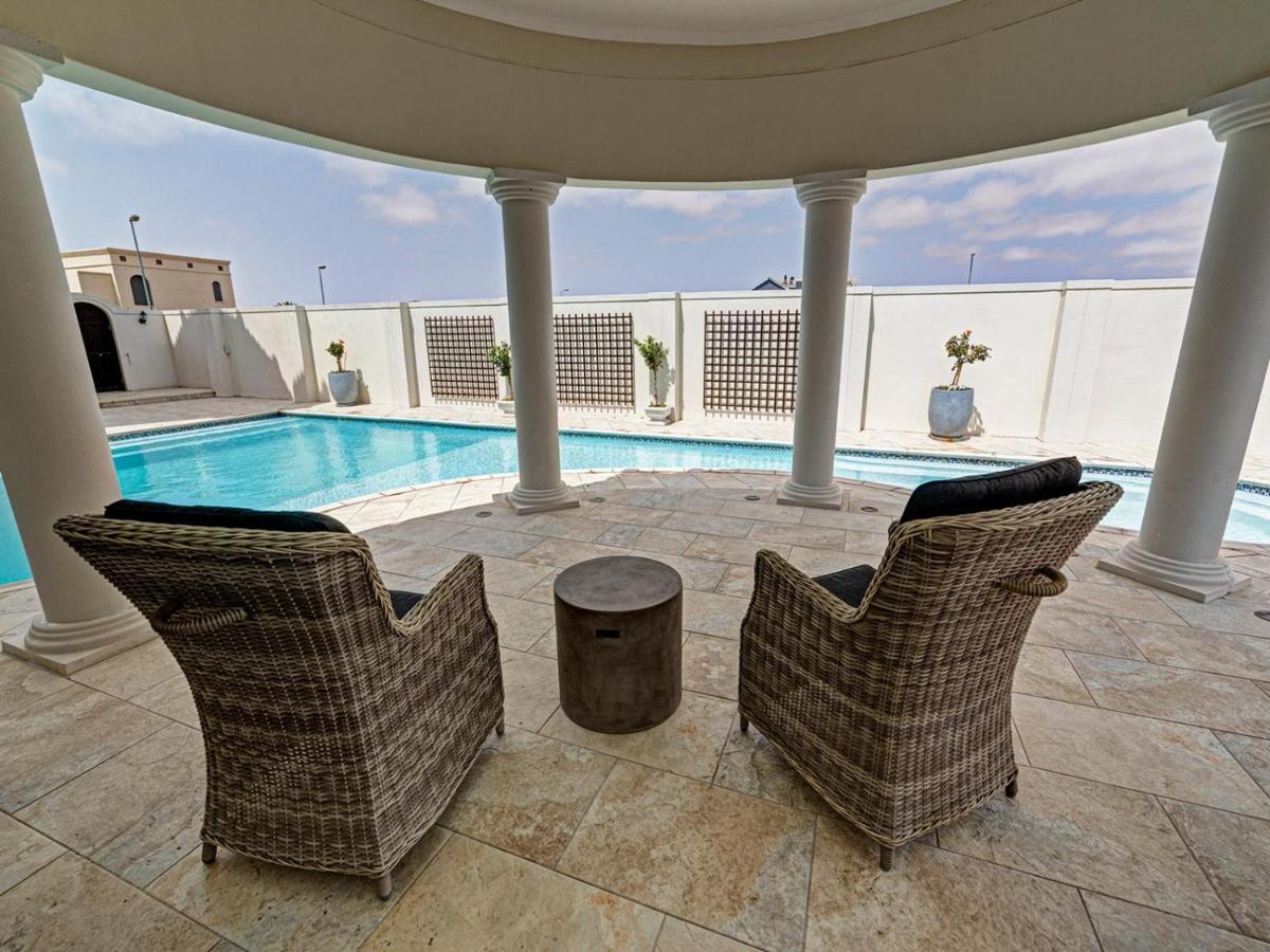 Lagoon Suites Guesthouse Cc Walvis Bay Bagian luar foto