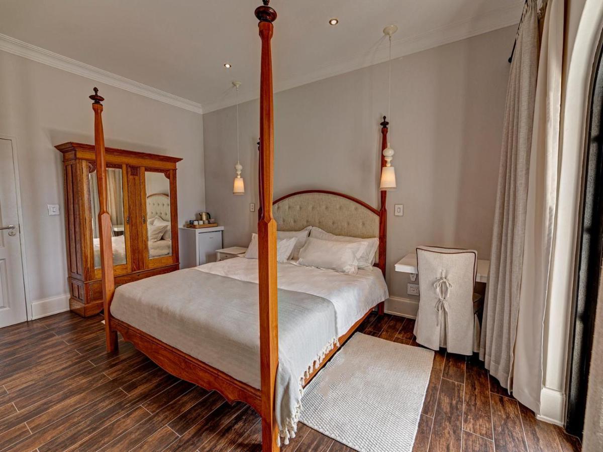 Lagoon Suites Guesthouse Cc Walvis Bay Bagian luar foto